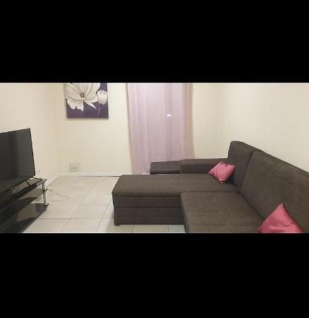 Appartement Chaleureux Au Pied Du Tramway Et A 10 Mn De Valenciennes. Denain Exterior photo