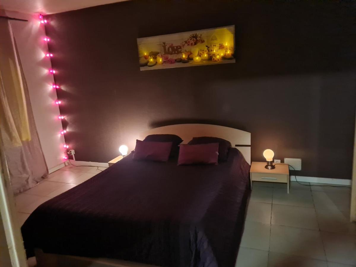 Appartement Chaleureux Au Pied Du Tramway Et A 10 Mn De Valenciennes. Denain Exterior photo